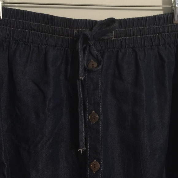 Plus Size Button Front Skirt - Picture 4 of 4